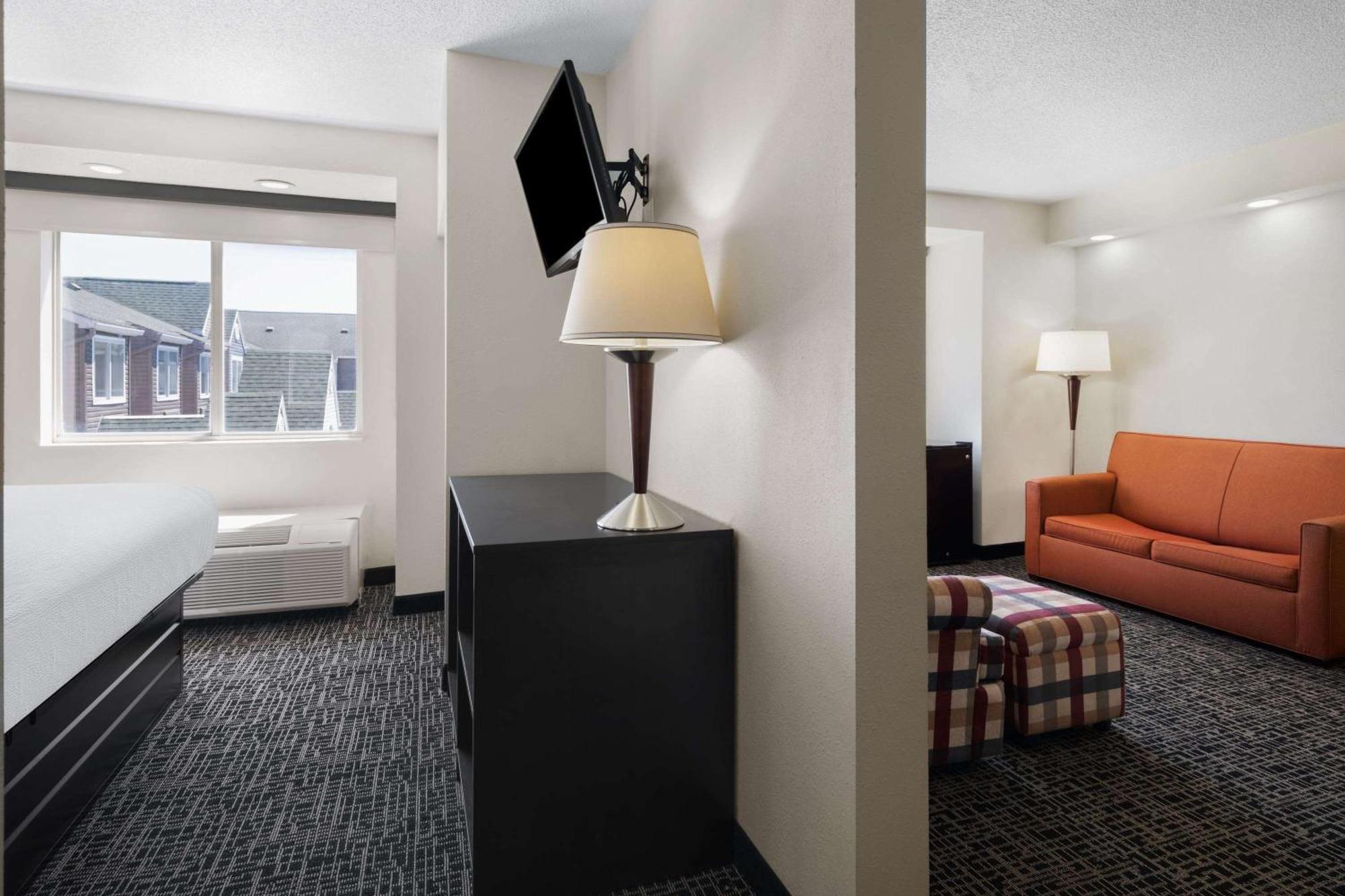 Hotel Baymont By Wyndham Boardman Exterior foto